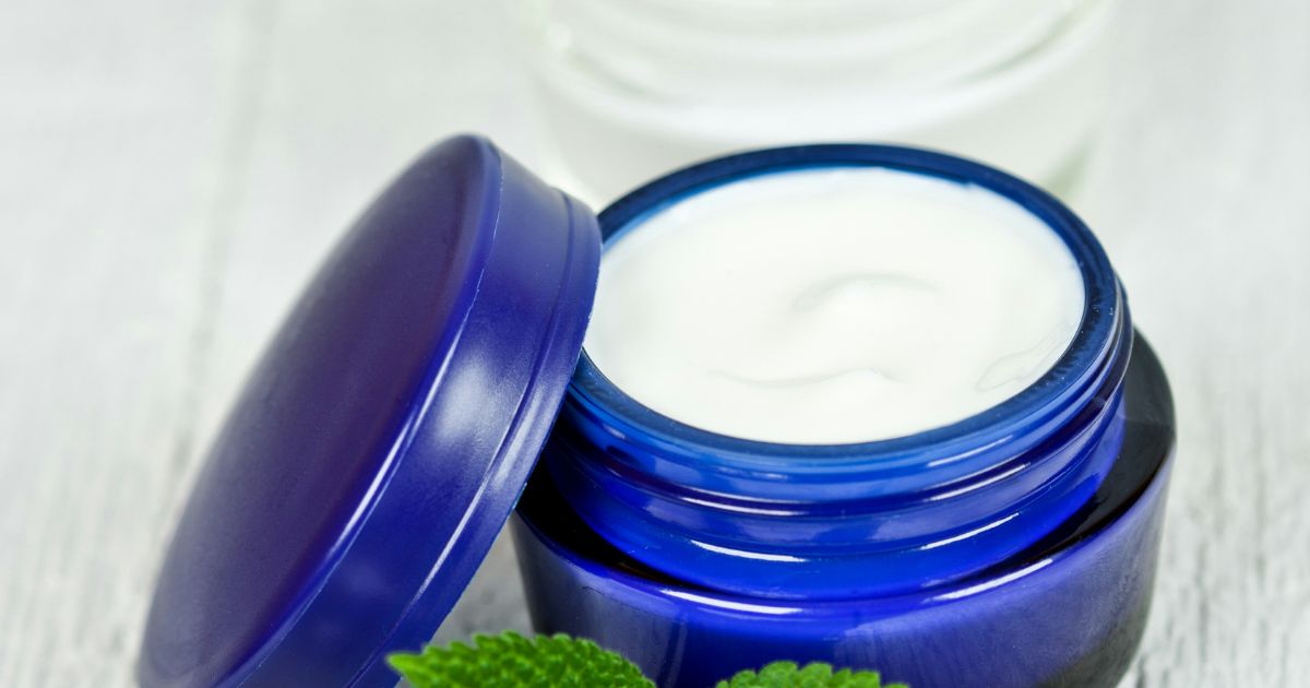 Rotina simples de skincare para cuidados com a flacidez da pele